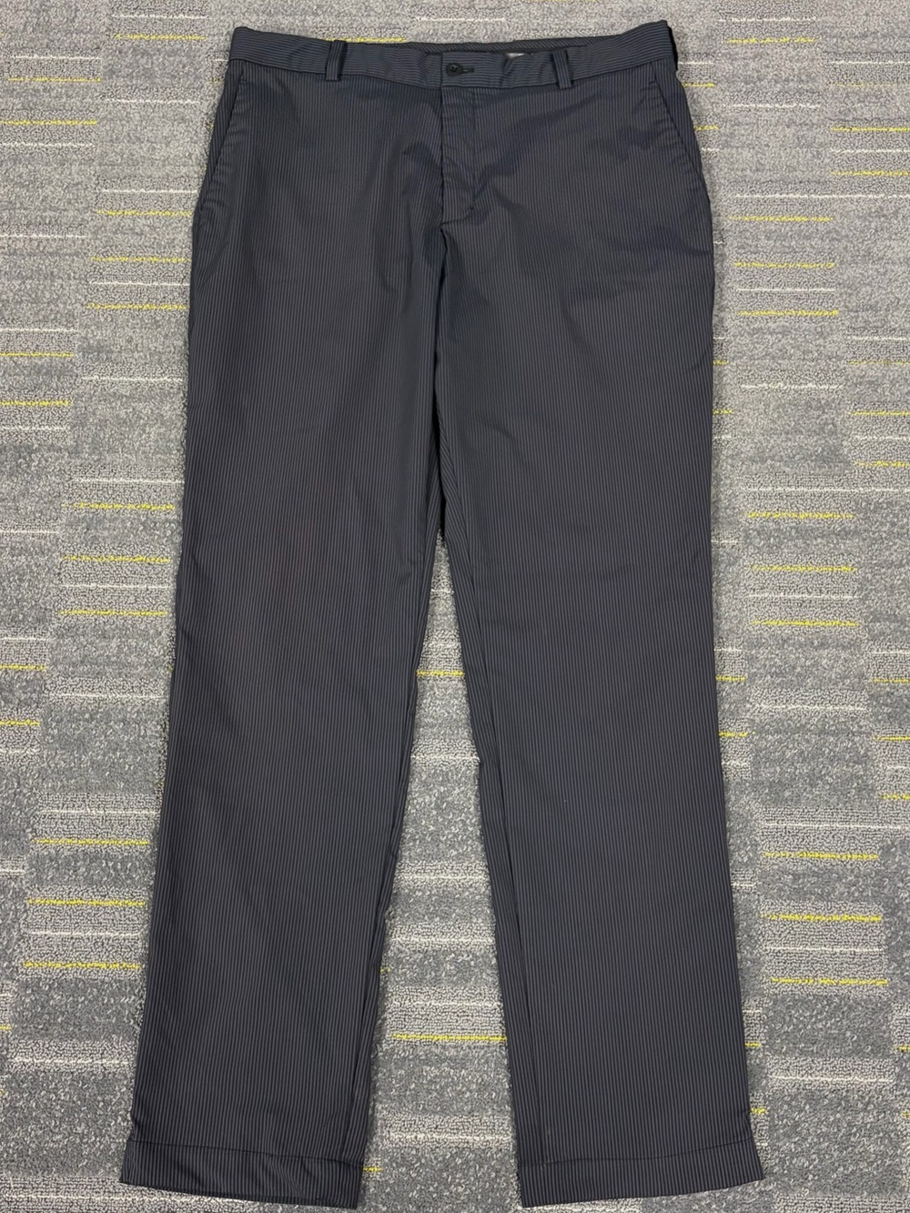 Nike Golf Tour Performance Dri-Fit Black Striped Pants Size 34x32 Athleisure